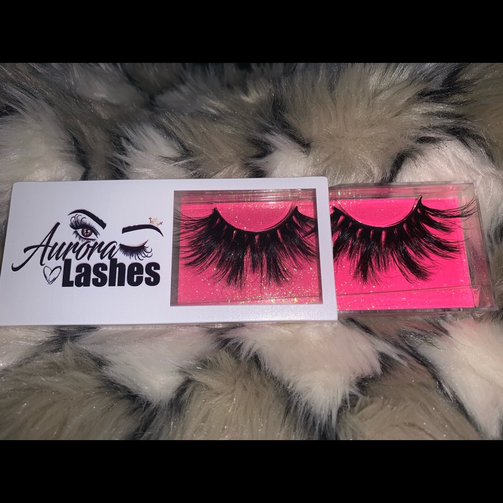 25 mm lashes - Picture 2 of 4